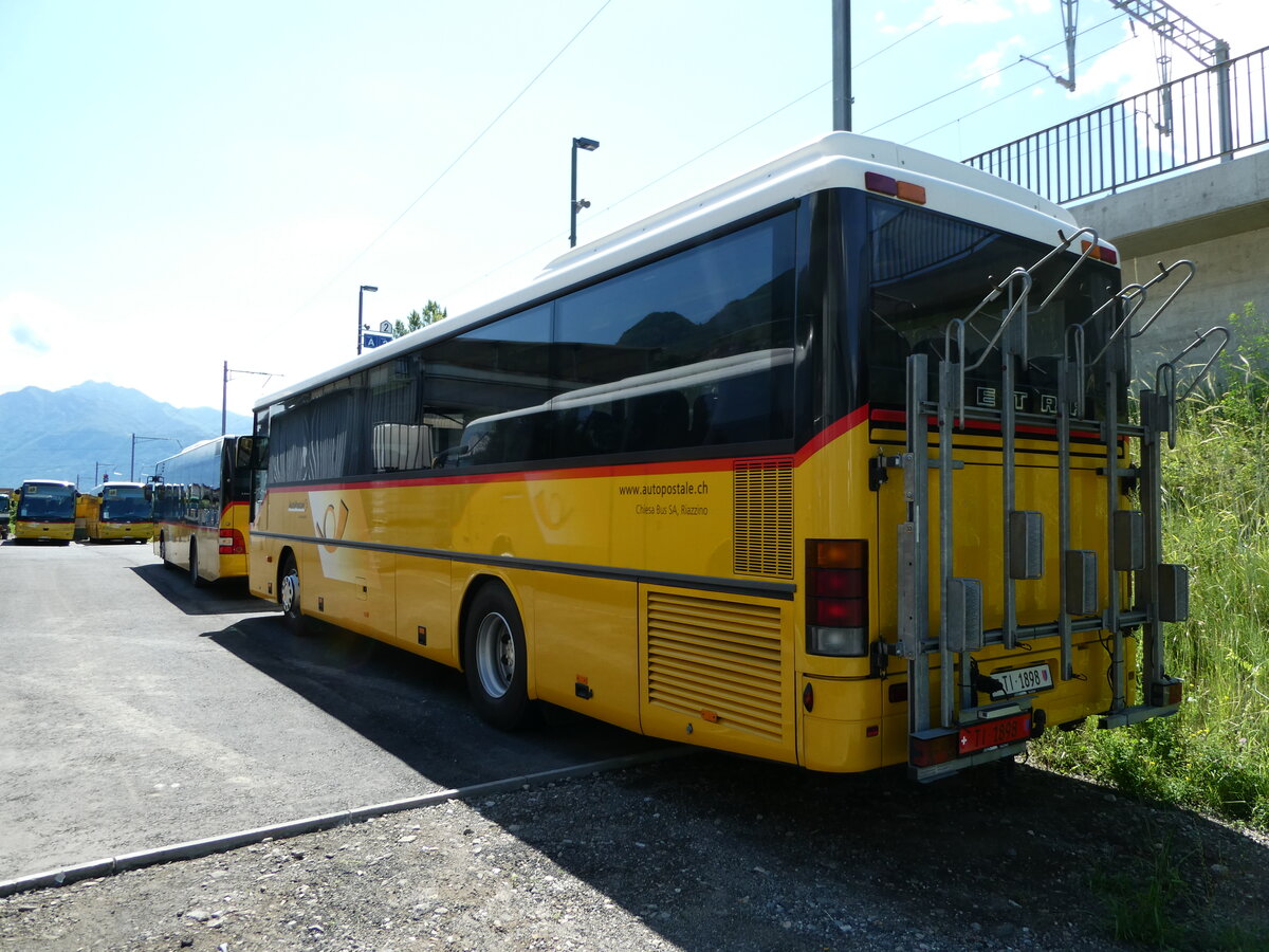 (236'255) - Chiesa, Riazzino - TI 1898 - Setra am 26. Mai 2022 in Riazzino, Garage