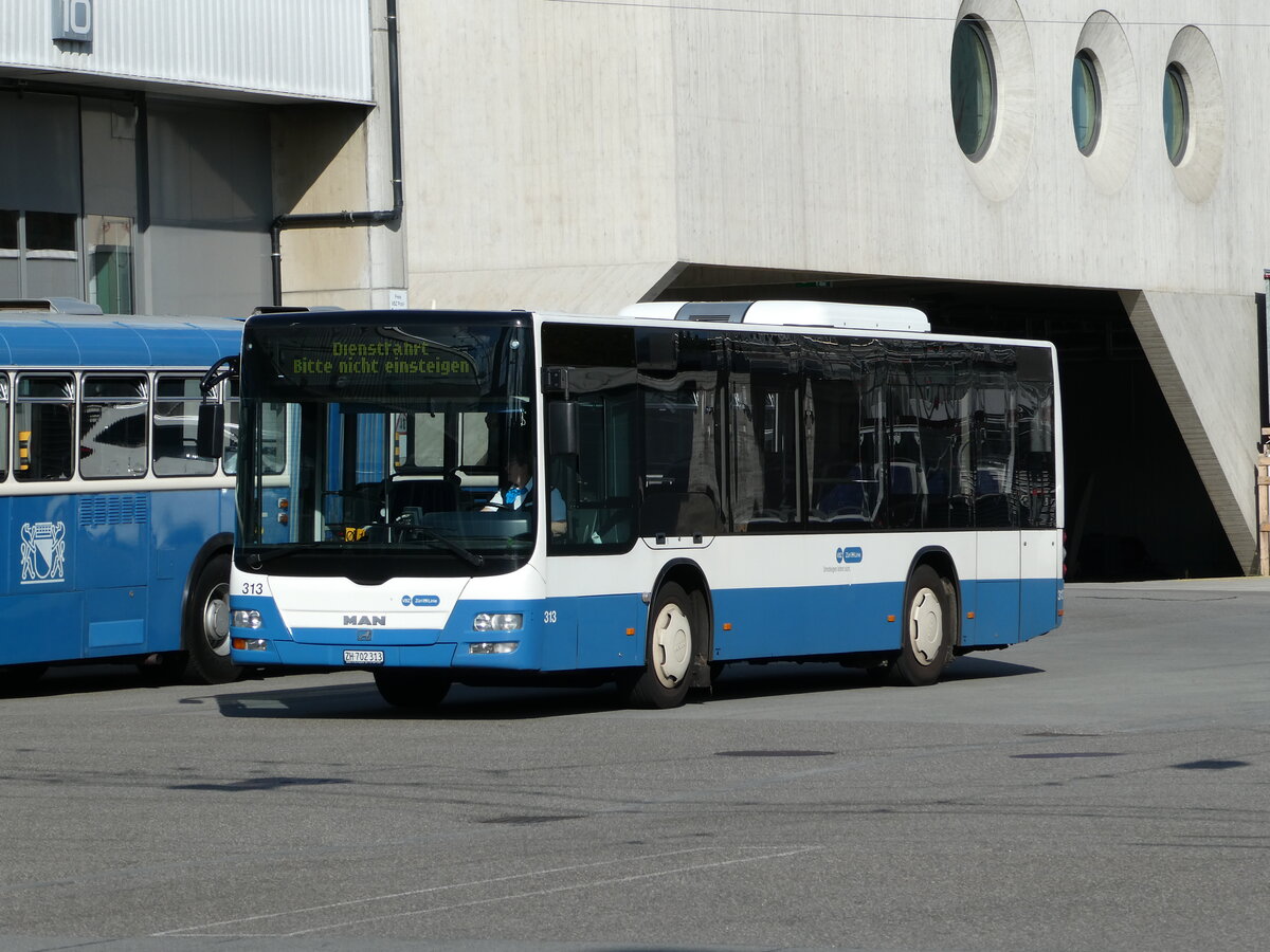 (236'362) - VBZ Zrich - Nr. 313/ZH 702'313 - MAN am 28. Mai 2022 in Zrich, Garage Hardau