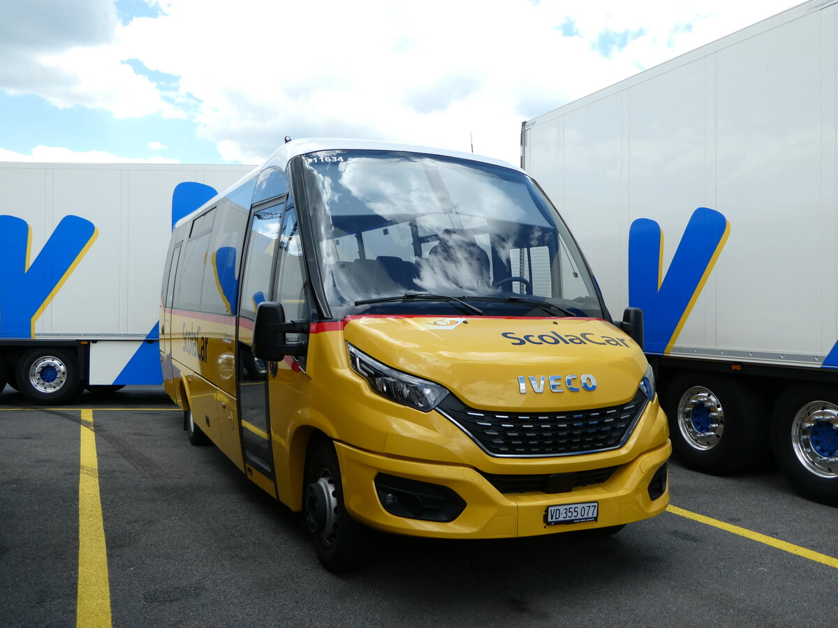 (236'485) - CarPostal Ouest - VD 355'077 - Iveco/Rosero am 29. Mai 2022 in Kerzers, Interbus