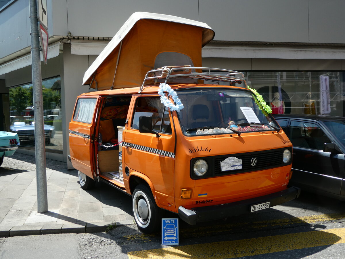 (236'698) - VW-Bus - ZH 46'882 - am 4. Juni 2022 in Sarnen, OiO