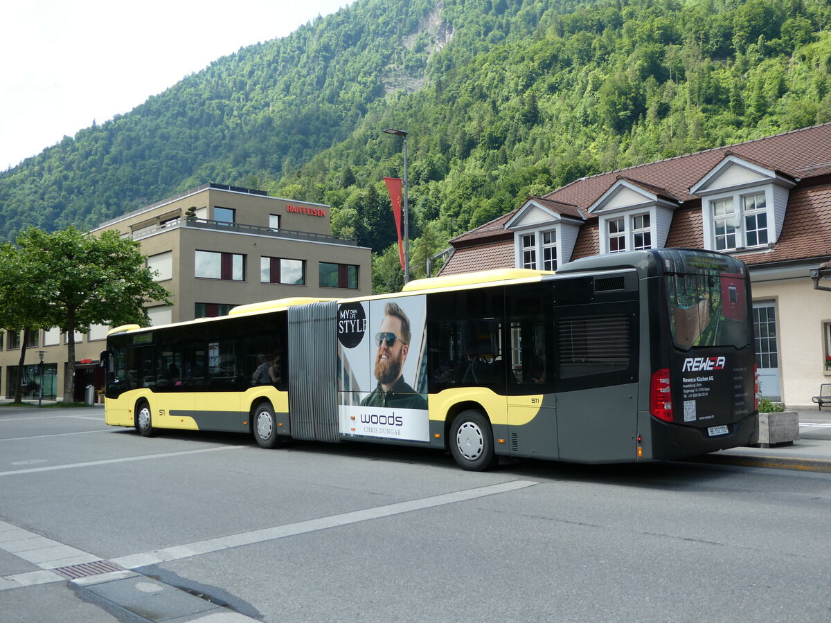 (236'724) - STI Thun - Nr. 172/BE 752'172 - Mercedes am 4. Juni 2022 beim Bahnhof Interlaken Ost