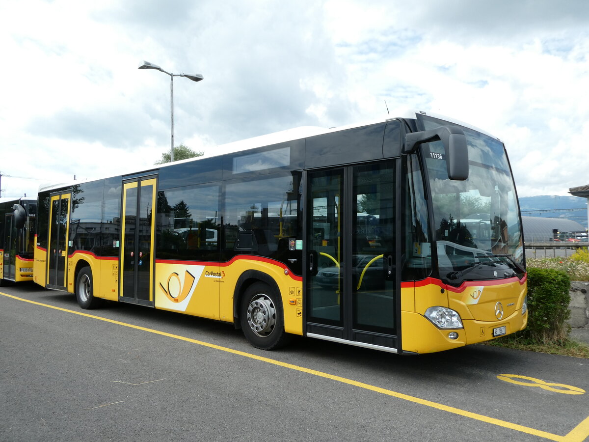 (236'950) - CarPostal Ouest - NE 73'677 - Mercedes am 6. Juni 2022 in Yverdon, Garage