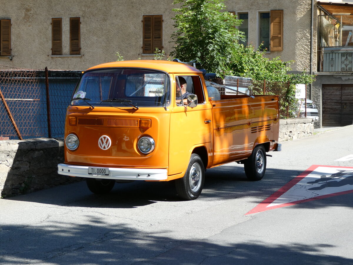 (237'080) - Volkswagen - TI 0000 - am 12. Juni 2022 in Faido, Via Saresc