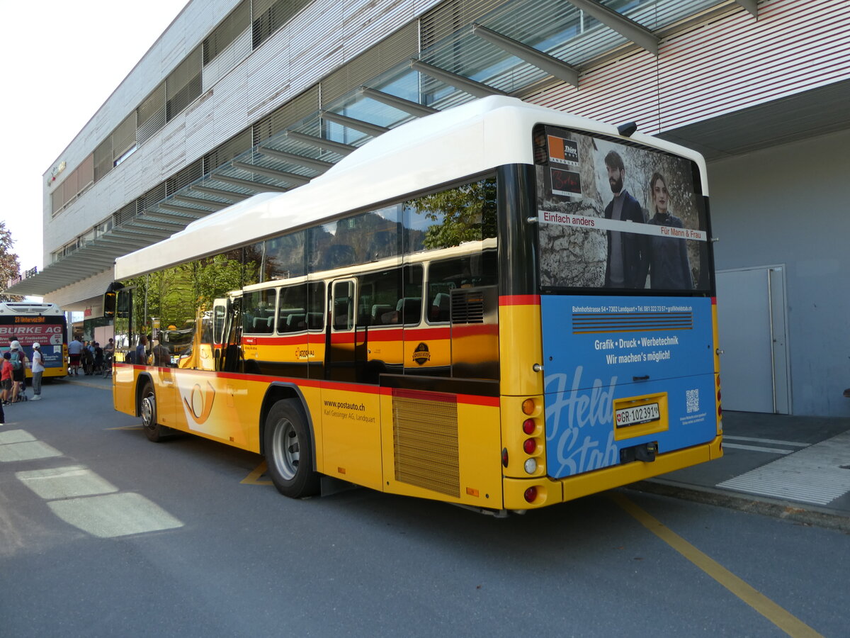 (237'179) - Gessinger, Bad Ragaz - GR 102'391 - Scania/Hess am 12. Juni 2022 beim Bahnhof Landquart