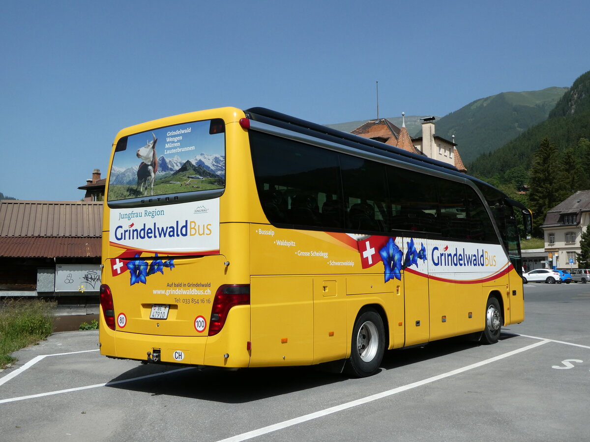 (237'221) - Grindelwaldbus, Grindelwald - Nr. 29/BE 47'910 - Setra am 18. Juni 2022 beim Bahnhof Grindelwald