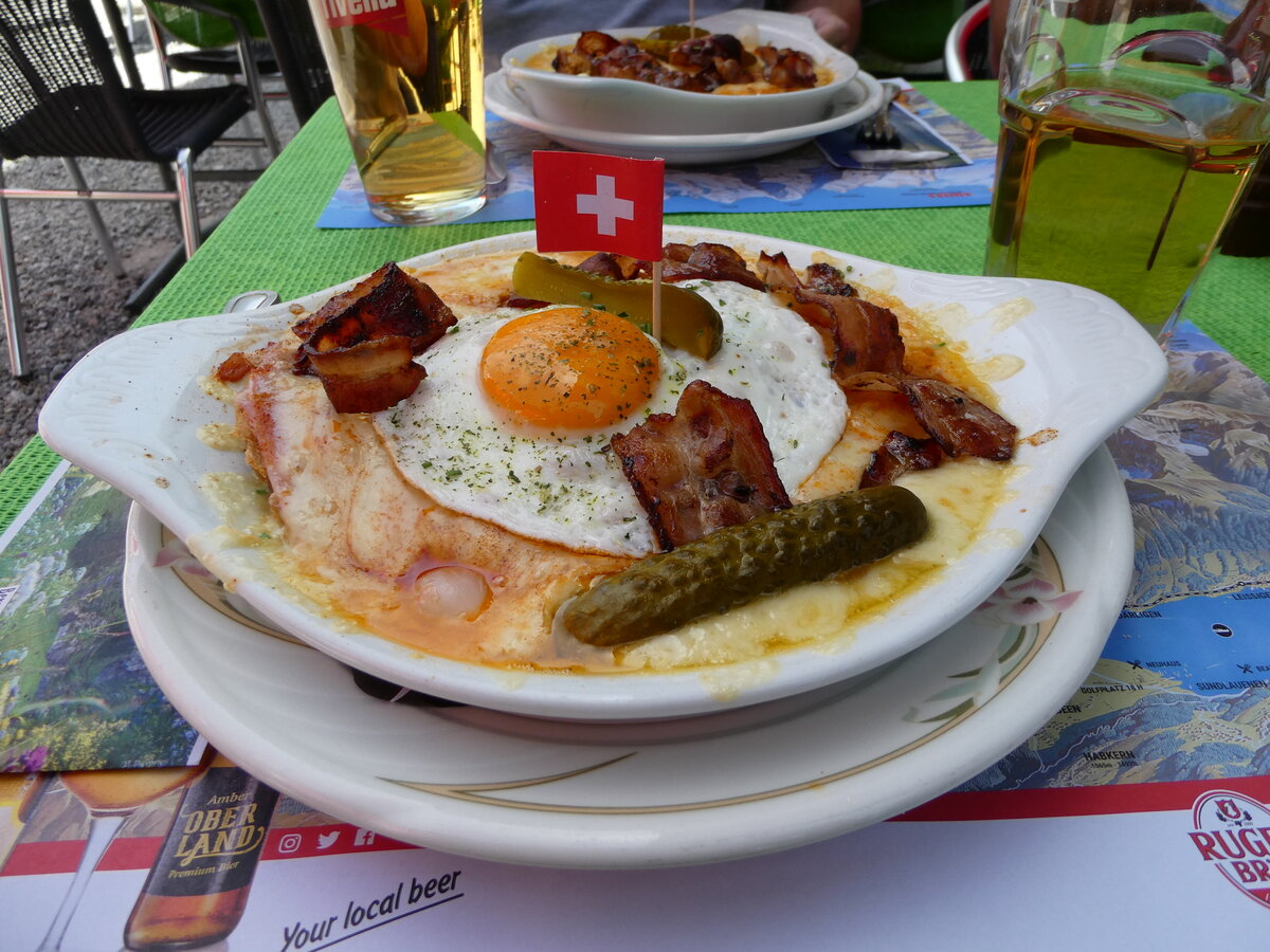 (237'226) - Kseschnitte am 18. Juni 2022 auf Alpiglen bei Grindelwald