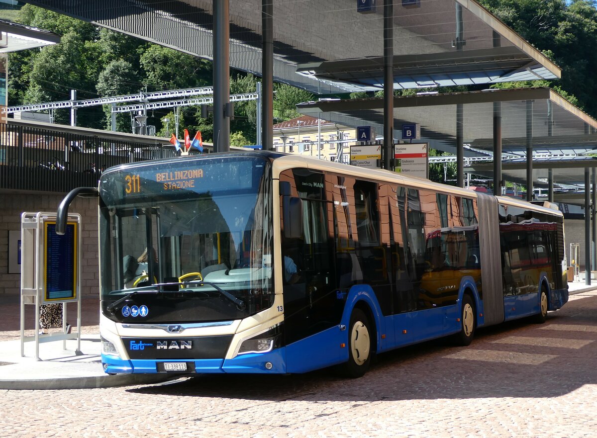 (237'941) - FART Locarno - Nr. 13/TI 339'113 - MAN am 10. Juli 2022 beim Bahnhof Bellinzona