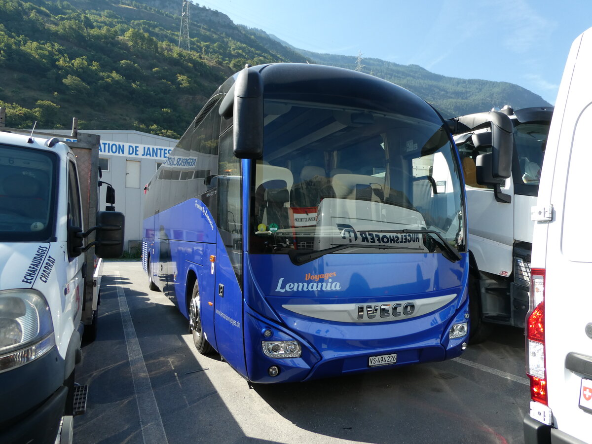 (238'077) - Lmania, Montreux - VS 494'226 - Iveco am 16. Juli 2022 in Saxon, Garage Visa