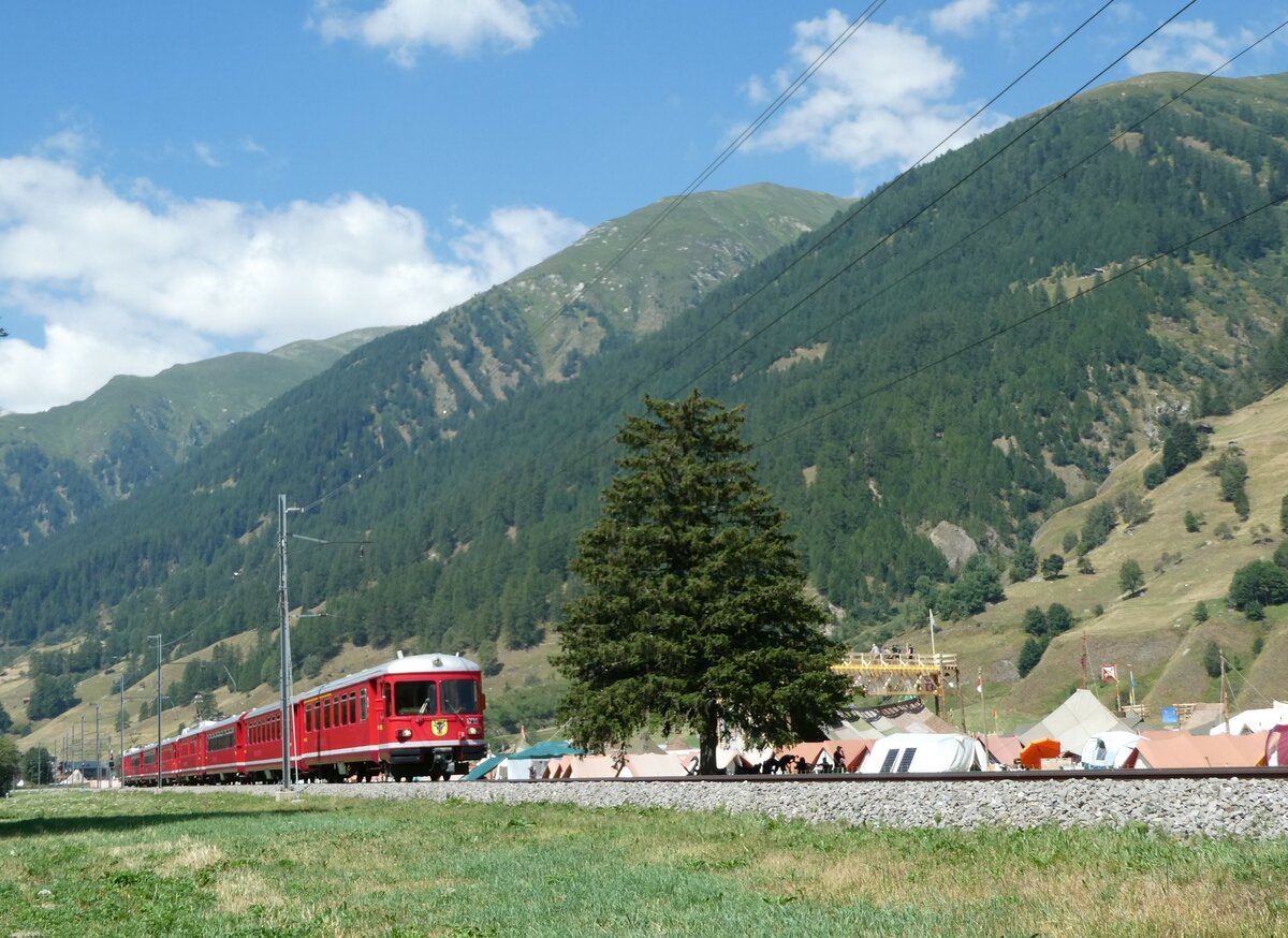 (238'409) - MGB-Pendelzug - Nr. 1716 - (ex RhB Nr. 1716) am 24. Juli 2022 bei Ulrichen