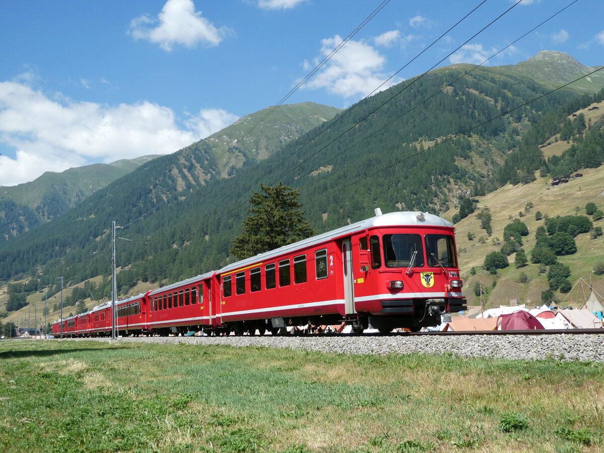 (238'410) - MGB-Pendelzug - Nr. 1716 - (ex RhB Nr. 1716) am 24. Juli 2022 bei Ulrichen
