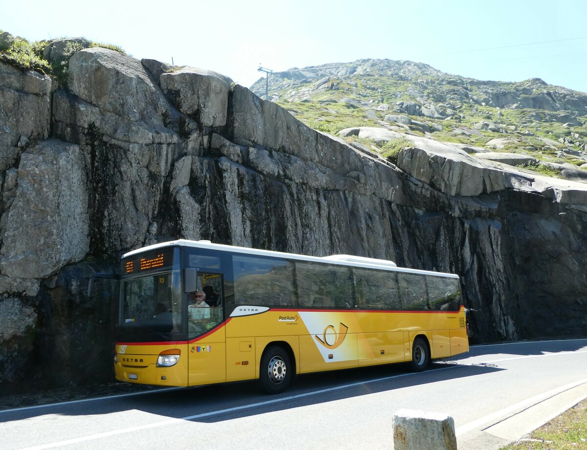 (238'434) - PostAuto Bern - Nr. 70/BE 653'387 - Setra am 24. Juli 2022 am Grimselpass