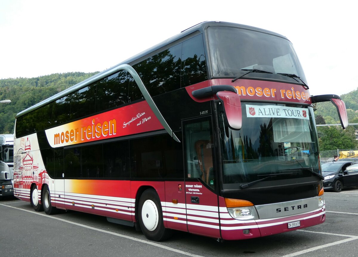 (238'470) - Moser, Flaach - ZH 390'619 - Setra am 25. Juli 2022 in Thun, Seestrasse