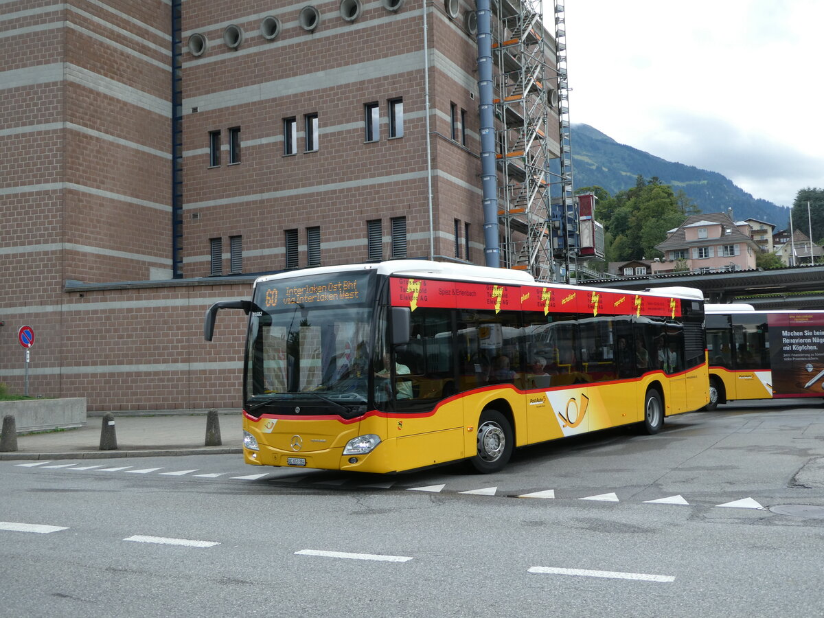 (238'554) - PostAuto Bern - BE 653'384 - Mercedes am 29. Juli 2022 beim Bahnhof Spiez 