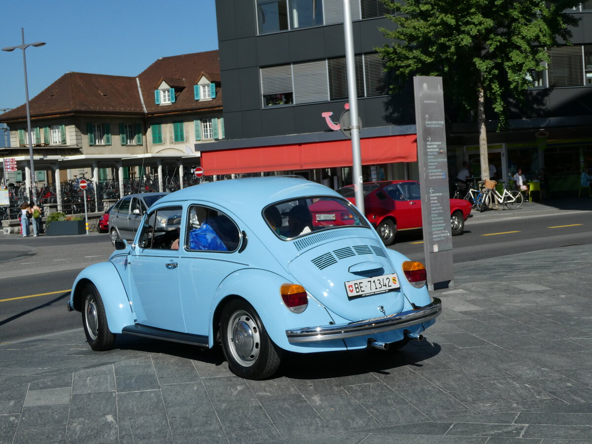 (238'974) - VW-Kfer - BE 71'342 - am 9. August 2022 in Thun, Aarefeldplatz