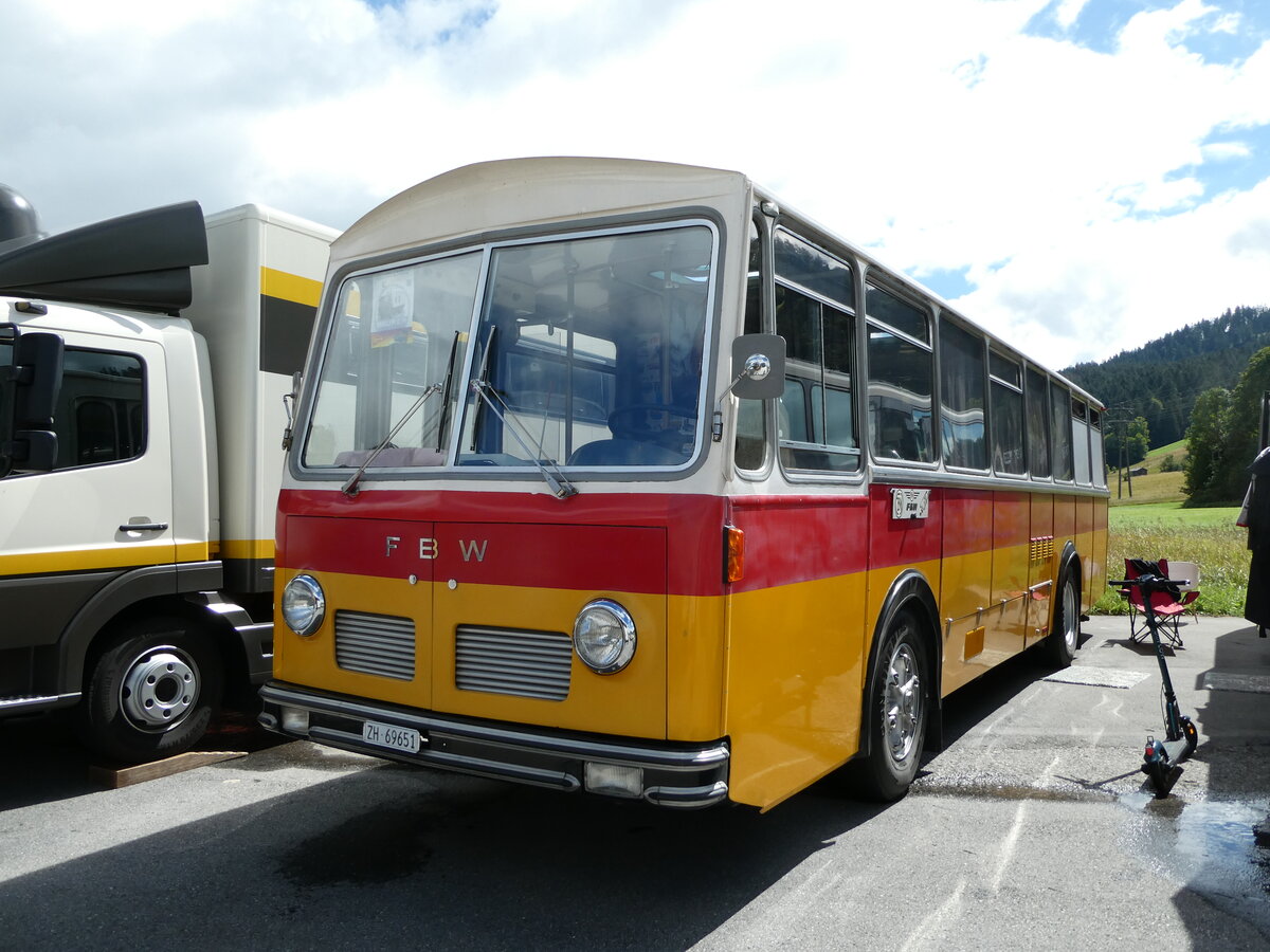 (239'169) - Trb, Oberrieden - Nr. 12/ZH 69'651 - FBW/R&J (ex Ryffel, Uster Nr. 12) am 20. August 2022 in Wildhaus, Munzenriet