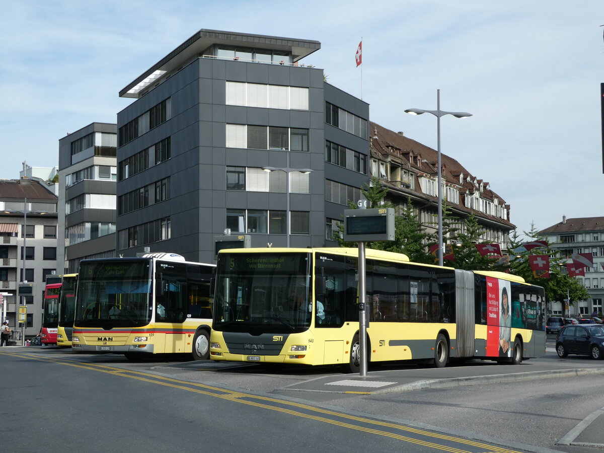 (239'471) - STI Thun - Nr. 140/BE 801'140 - MAN am 26. August 2022 beim Bahnhof Thun