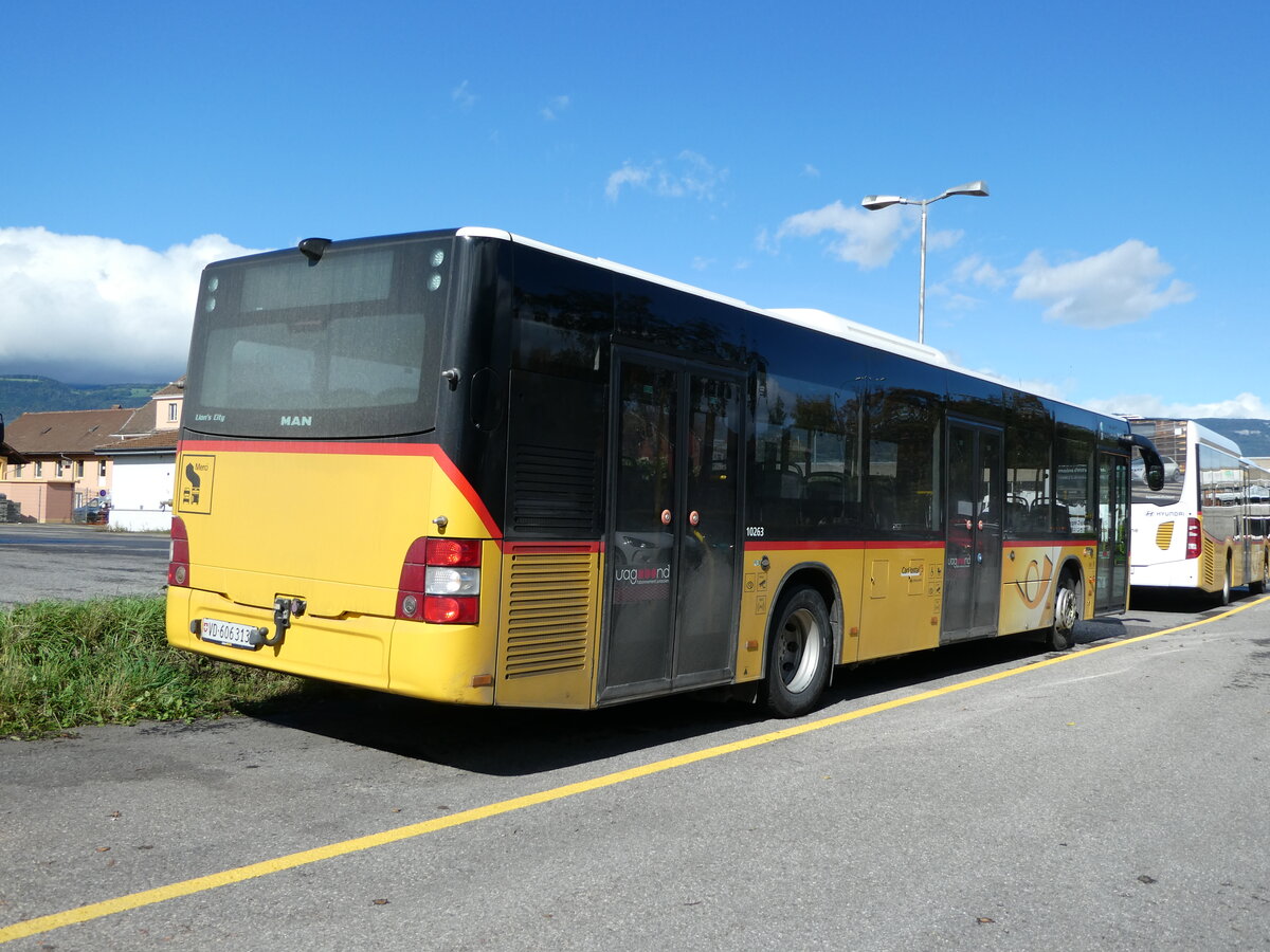 (240'558) - CarPostal Ouest - VD 606'313 - MAN (ex JU 51'293) am 2. Oktober 2022 in Yverdon, Garage