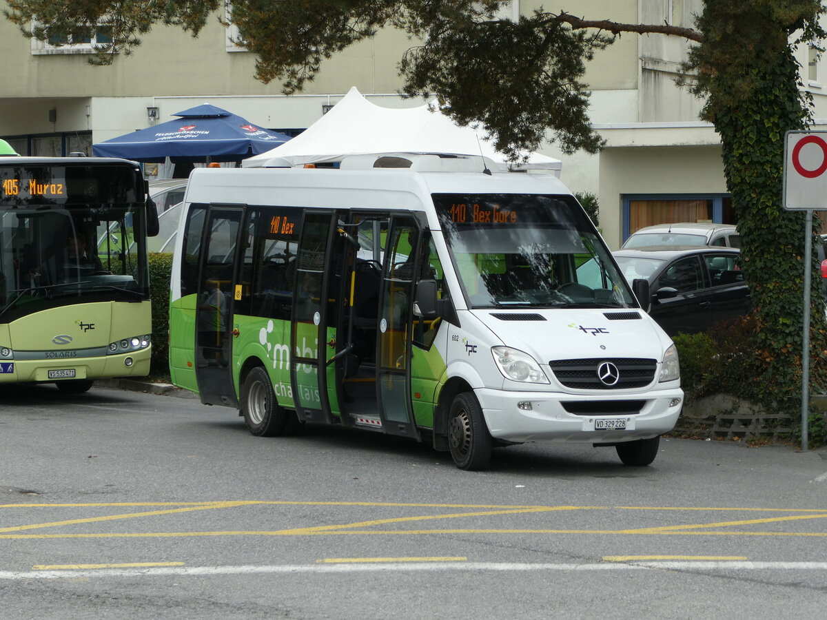 (240'684) - TPC Aigle - Nr. 602/VD 329'228 - Mercedes am 8. Oktober 2022 beim Bahnhof Monthey CFF