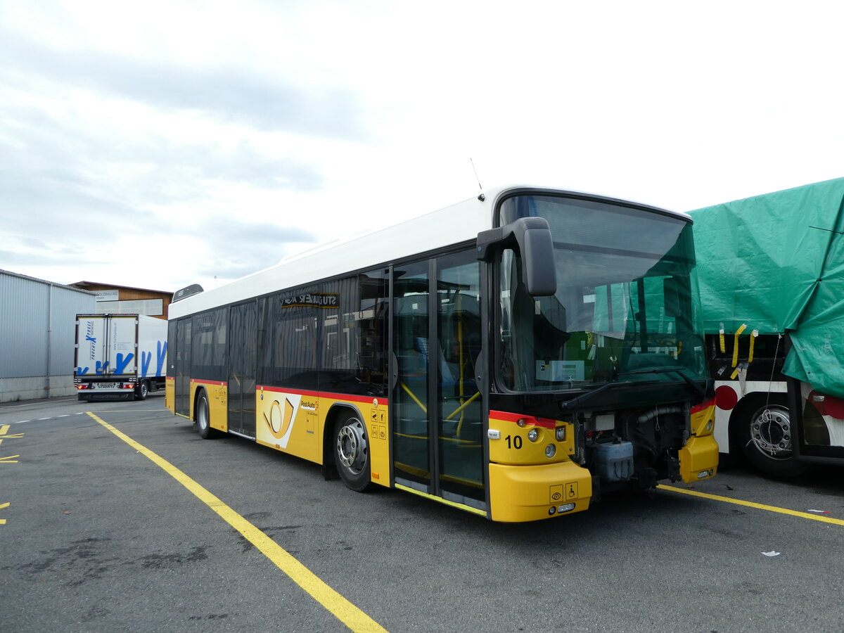 (241'395) - PostAuto Bern - Nr. 10/BE 673'731 - Hess (ex Klopfstein, Laupen Nr. 10) am 15. Oktober 2022 in Kerzers, Interbus