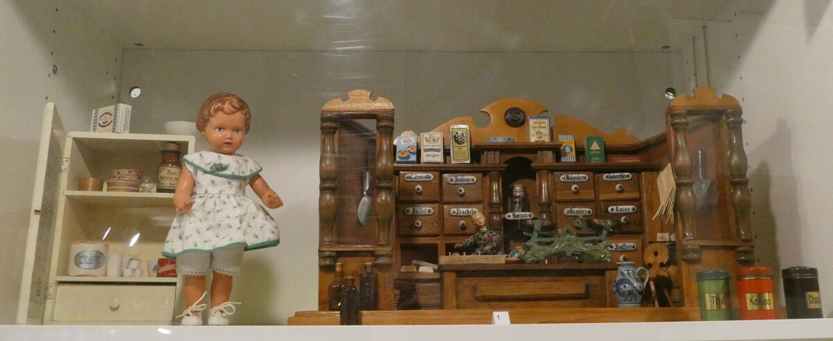 (241'534) - Verkuferliladen am 18. Oktober 2022 in Spiez, Spielzeugmuseum