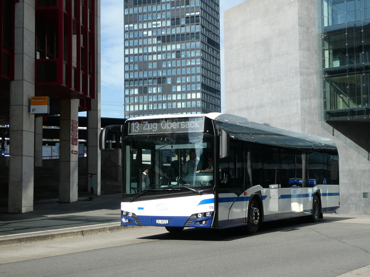 (242'037) - ZVB Zug - Nr. 175/ZG 88'175 - Solaris am 31. Oktober 2022 beim Bahnhof Zug