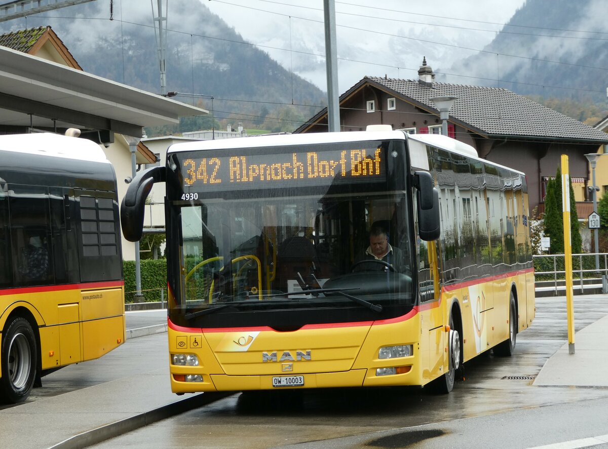 (242'175) - PostAuto Zentralschweiz - Nr. 6/OW 10'003 - MAN (ex Dillier, Sarnen Nr. 6) am 5. November 2022 beim Bahnhof Sarnen