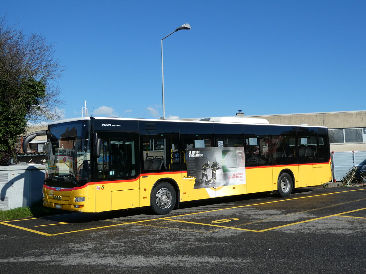 (242'338) - CarPostal Ouest - VD 606'211 - MAN (ex JU 51'287; ex Nr. 22) am 10. November 2022 in Yverdon, Garage