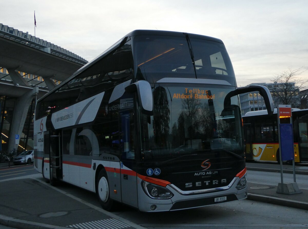 (242'467) - AAGU Altdorf - Nr. 21/UR 9311 - Setra am 11. November 2022 beim Bahnhof Luzern