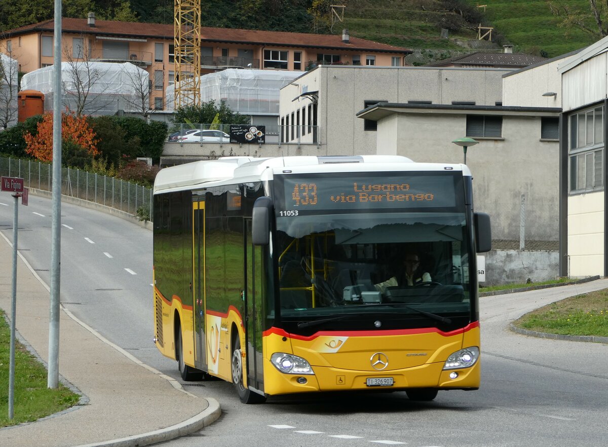 (242'915) - AutoPostale Ticino - Nr. 557/TI 326'907 - Mercedes am 17. November 2022 in Barbengo, Via dei Balconi