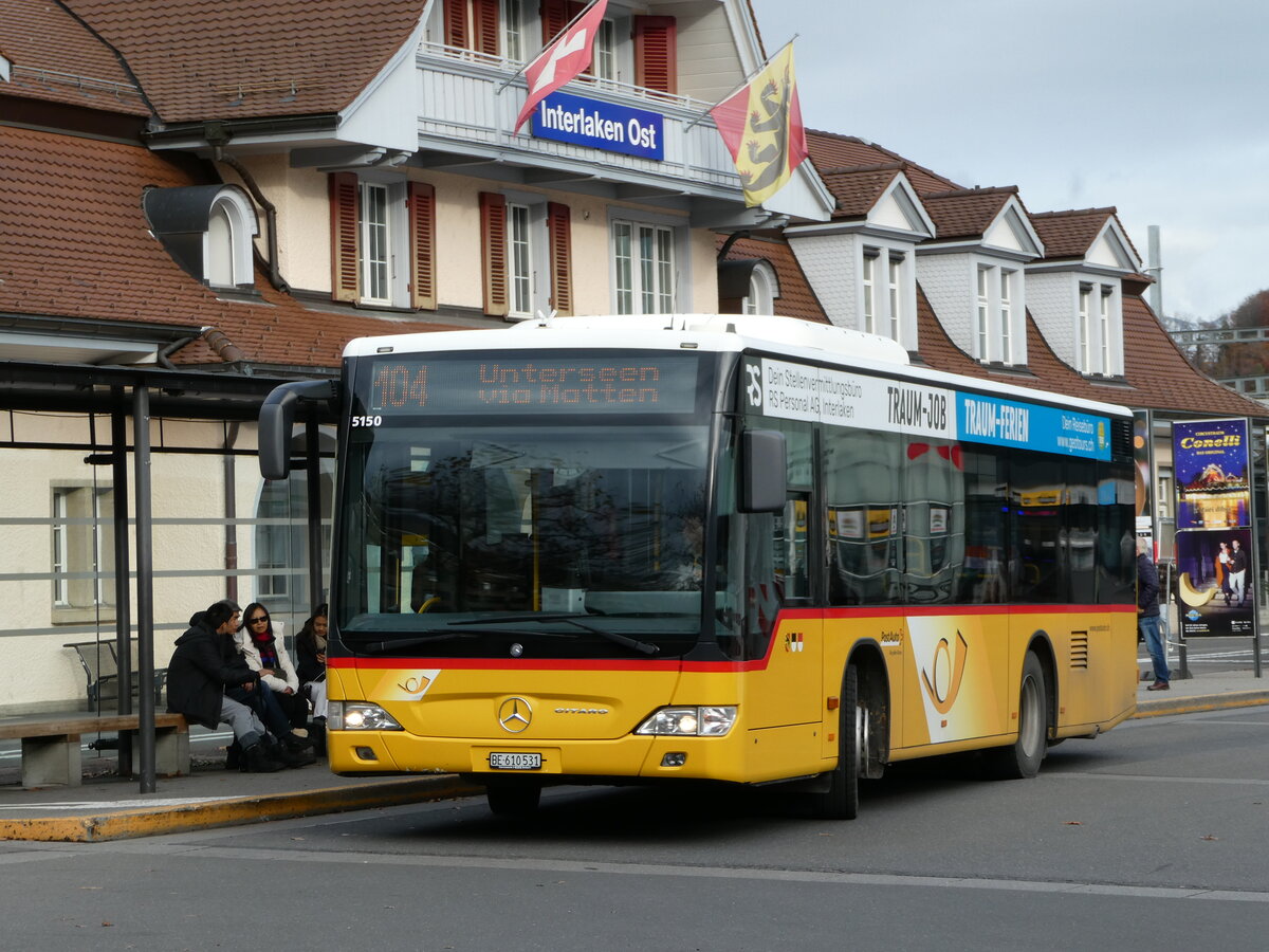 (243'090) - PostAuto Bern - BE 610'531 - Mercedes am 22. November 2022 beim Bahnhof Interlaken Ost