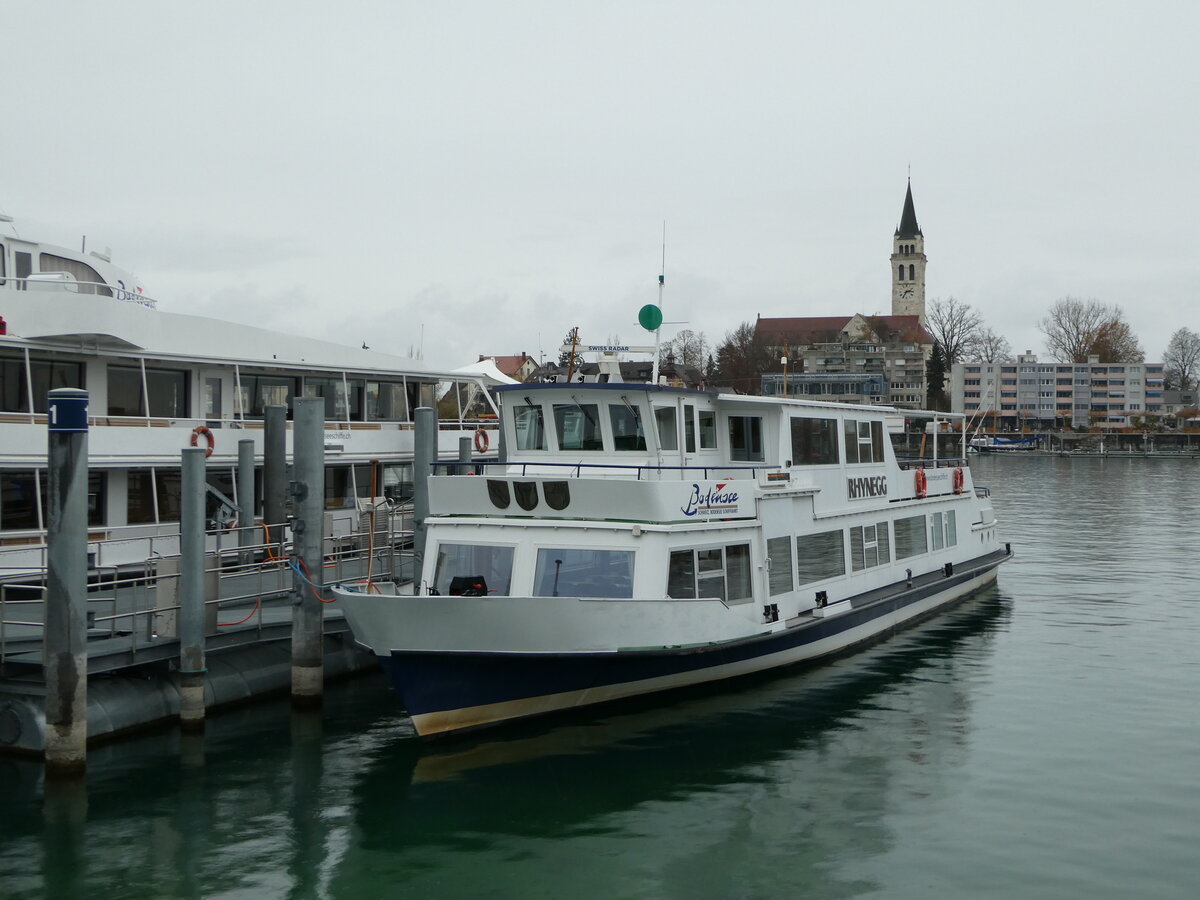 (243'301) - Motorschiff Rhynegg am 29. November 2022 im Hafen von Romanshorn
