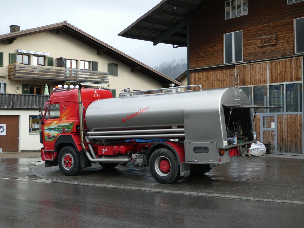 (243'328) - Zumkehr, Frutigen - Saurer am 30. November 2022 in Frutigen