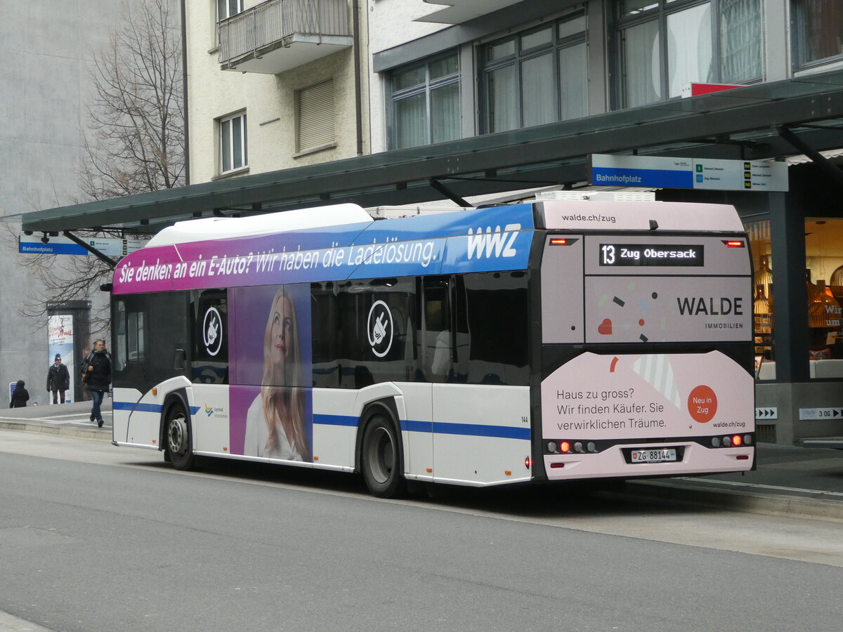 (243'518) - ZVB Zug - Nr. 144/ZG 88'144 - Solaris am 7. Dezember 2022 beim Bahnhof Zug 