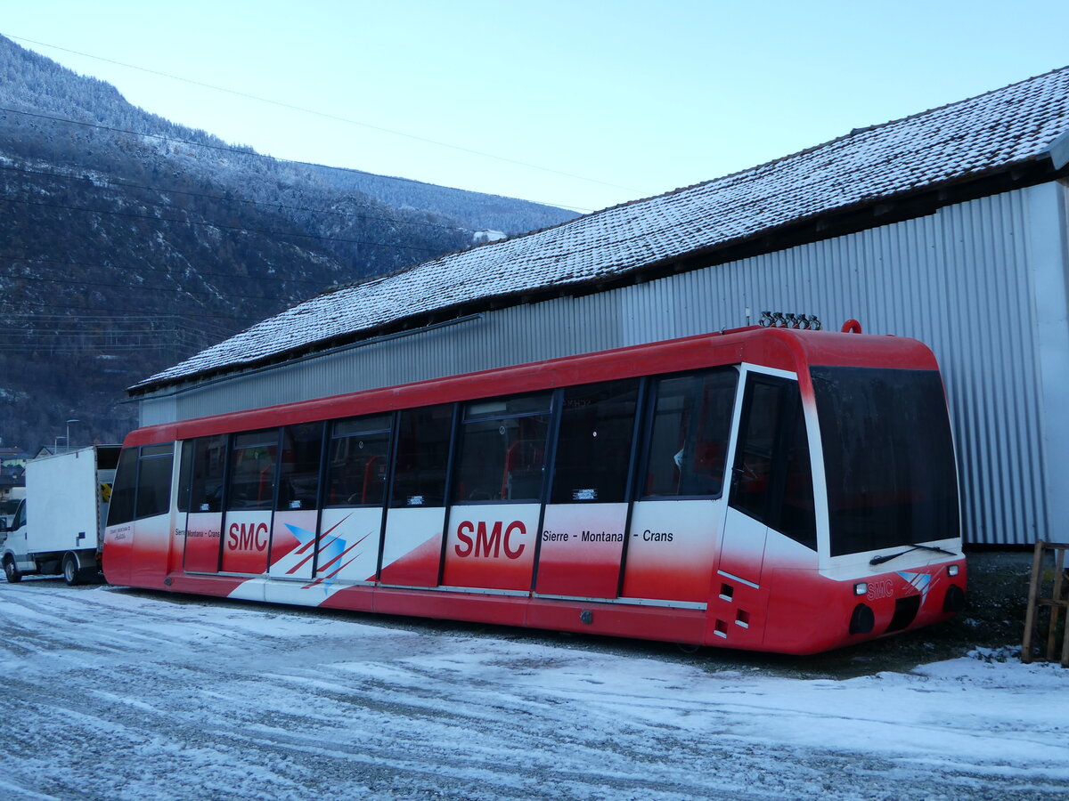 (243'743) - Ausrangierte SMC-Standseilbahn am 11. Dezember 2022 in Grne