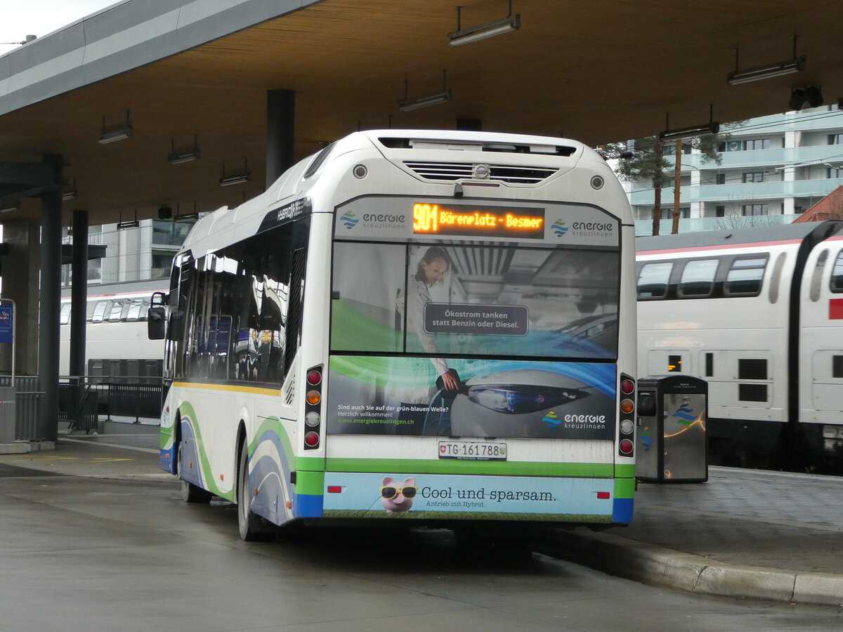 (244'097) - SBK Kreuzlingen - TG 161'788 - Volvo am 21. Dezember 2022 beim Bahnhof Kreuzlingen