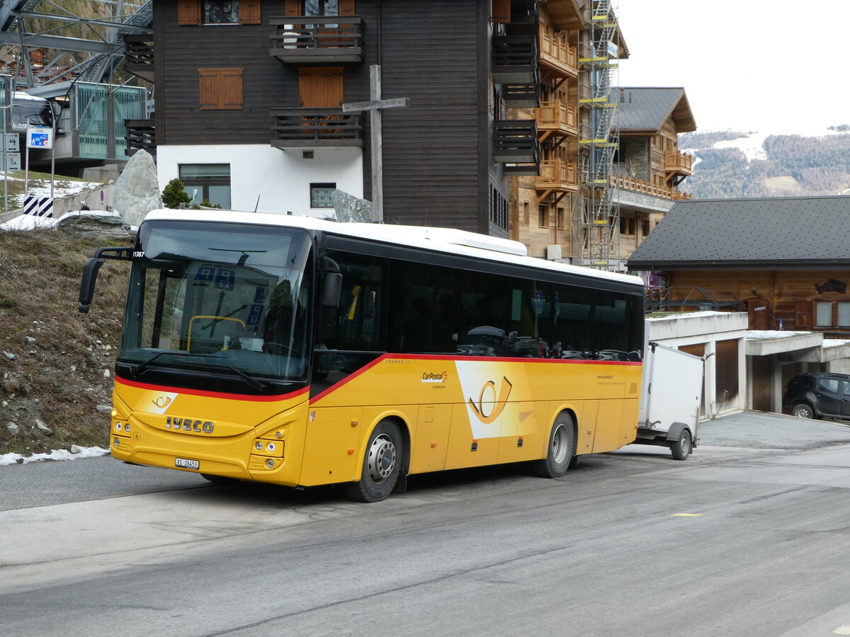 (244'148) - TSAR, Sierre - VS 26'459 - Iveco am 26. Dezember 2022 in Grimentz, Tlcabine