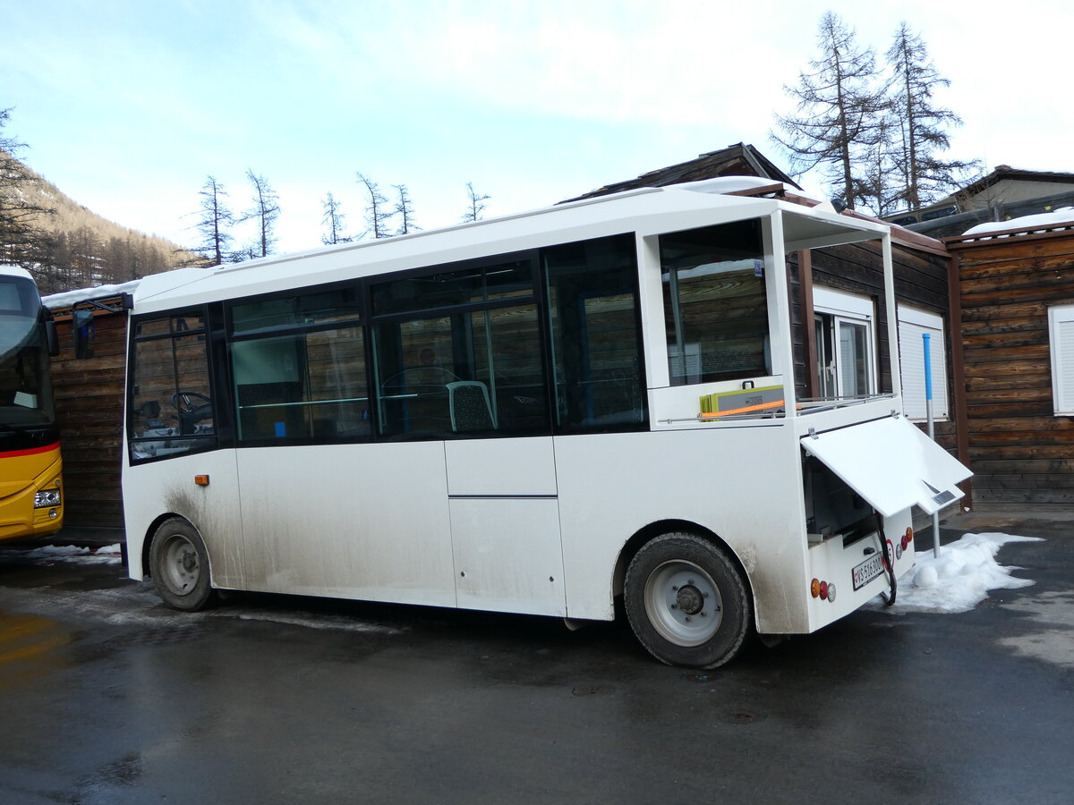 (244'327) - OBS Saas-Fee - VS 516'300 - Stimbo am 1. Januar 2023 in Saas-Fee, Busterminal