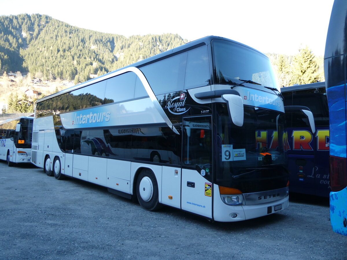 (244'753) - Intertours, Domdidier - FR 300'654 - Setra am 7. Januar 2023 in Adelboden, ASB