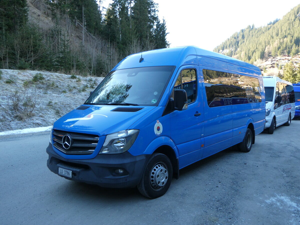 (244'764) - Schmid, Buttisholz - LU 3786 - Mercedes am 7. Januar 2023 in Adelboden, ASB