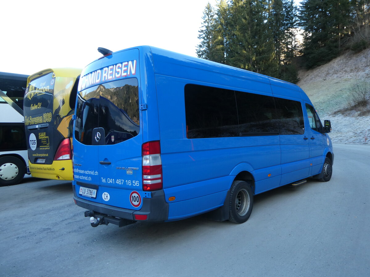 (244'847) - Schmid, Buttisholz - LU 3786 - Mercedes am 7. Januar 2023 in Adelboden, ASB