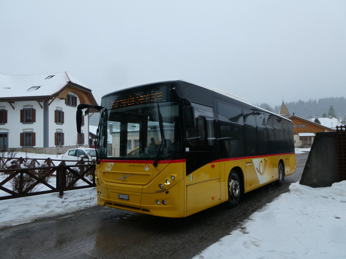 (245'670) - CarPostal Ouest - NE 154'310/PID 10'754 - Volvo am 2. Februar 2023 in La Brvine, Post