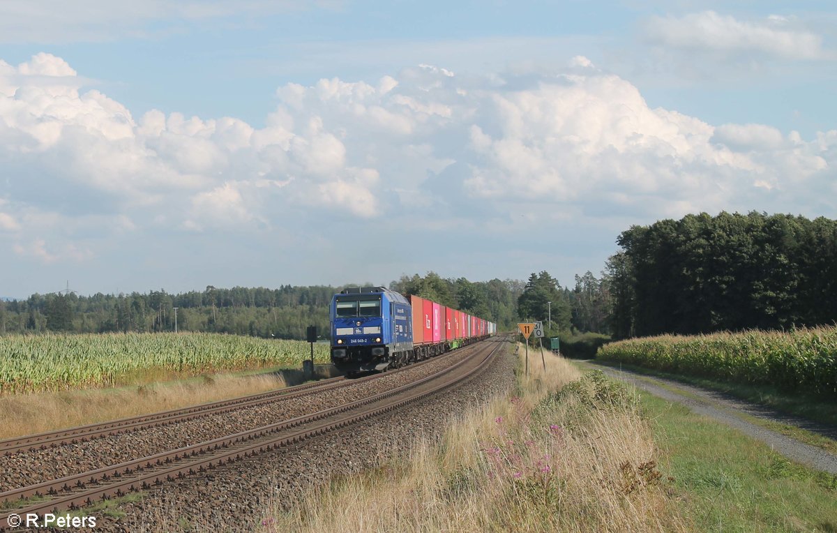 246 049 der Press mit dem SETG Wiesau Containerzug Wiesau - Hof - Hamburg bei Oberteich. 05.09.20