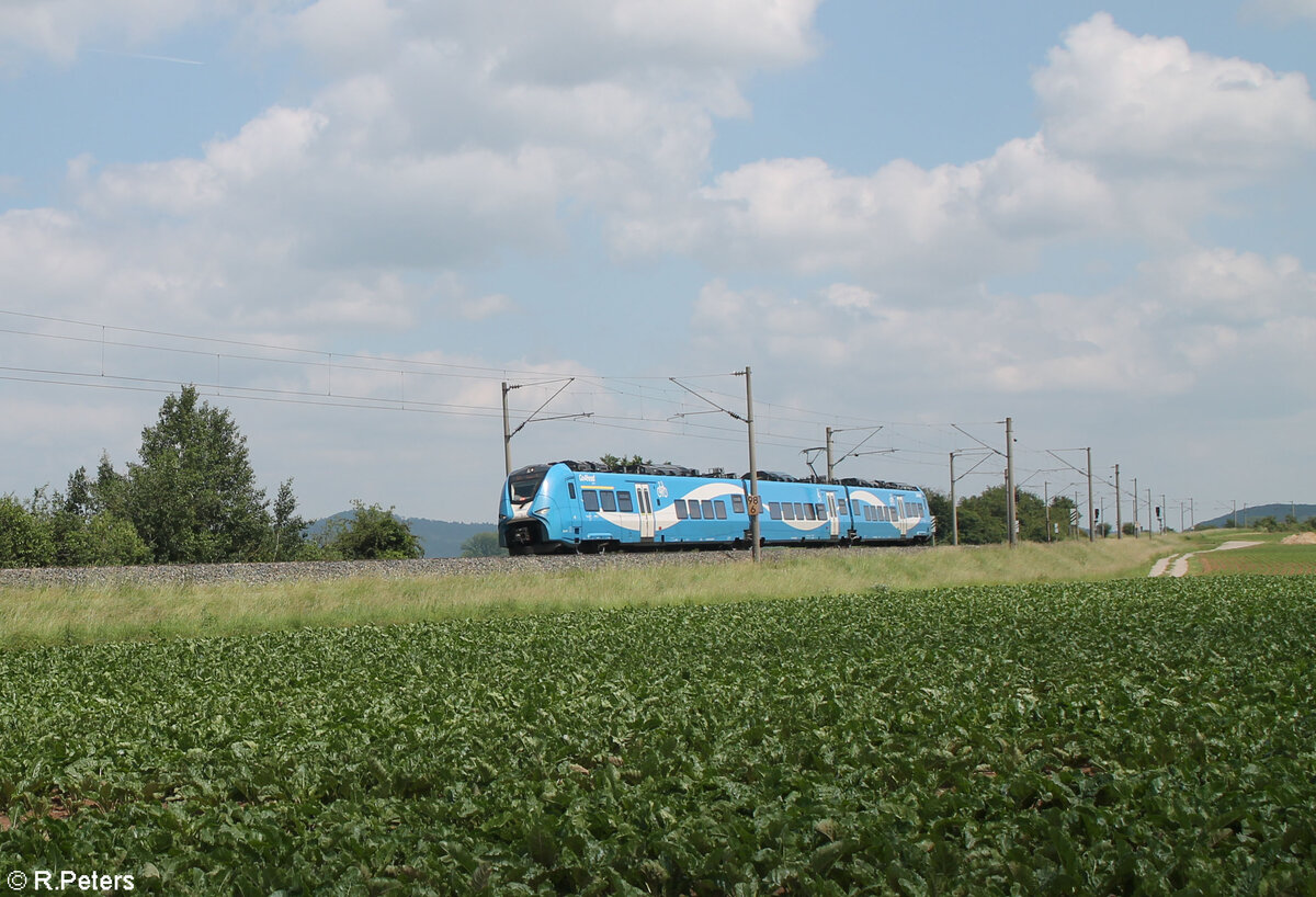 2463 105-7 als RE80 57222 Treuchtlingen - Würzburg hinter Uffenheim. 04.06.24