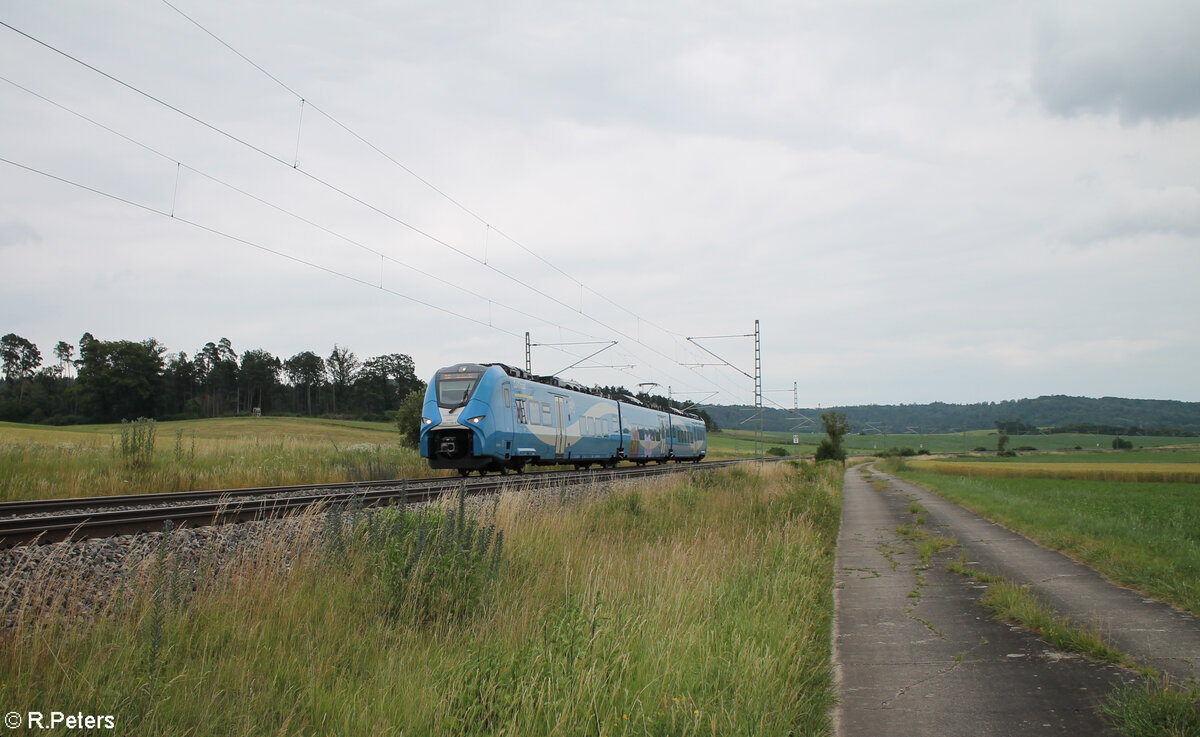 2463 136-8 als RE80 Treuchtlingen - Würzburg bei Oberdachstetten. 02.07.24