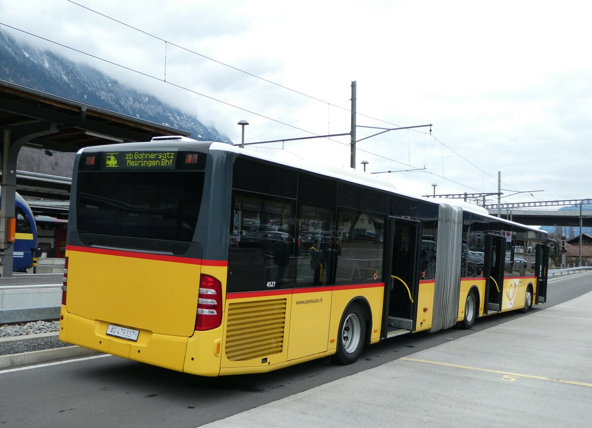 (246'749) - PostAuto Nordschweiz - AG 479'337/PID 4527 - Mercedes am 27. Februar 2023 beim Bahnhof Interlaken Ost