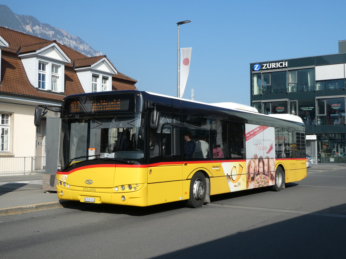 (246'800) - PostAuto Bern - BE 836'434/PID 10'340 - Solaris (ex Nr. 581) am 2. Mrz 2023 beim Bahnhof Interlaken Ost