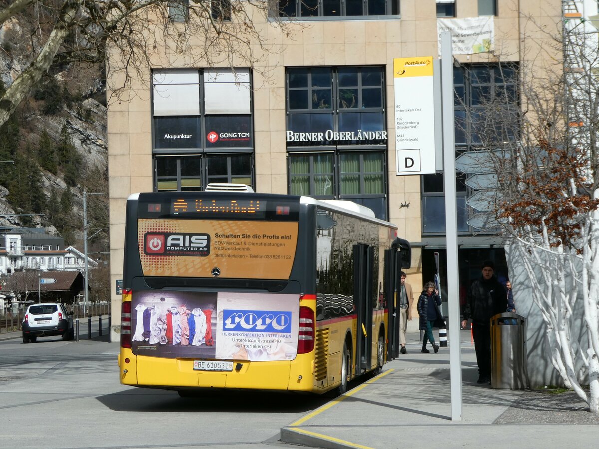 (247'182) - PostAuto Bern - BE 610'531/PID 5150 - Mercedes am 13. Mrz 2023 beim Bahnhof Interlaken West