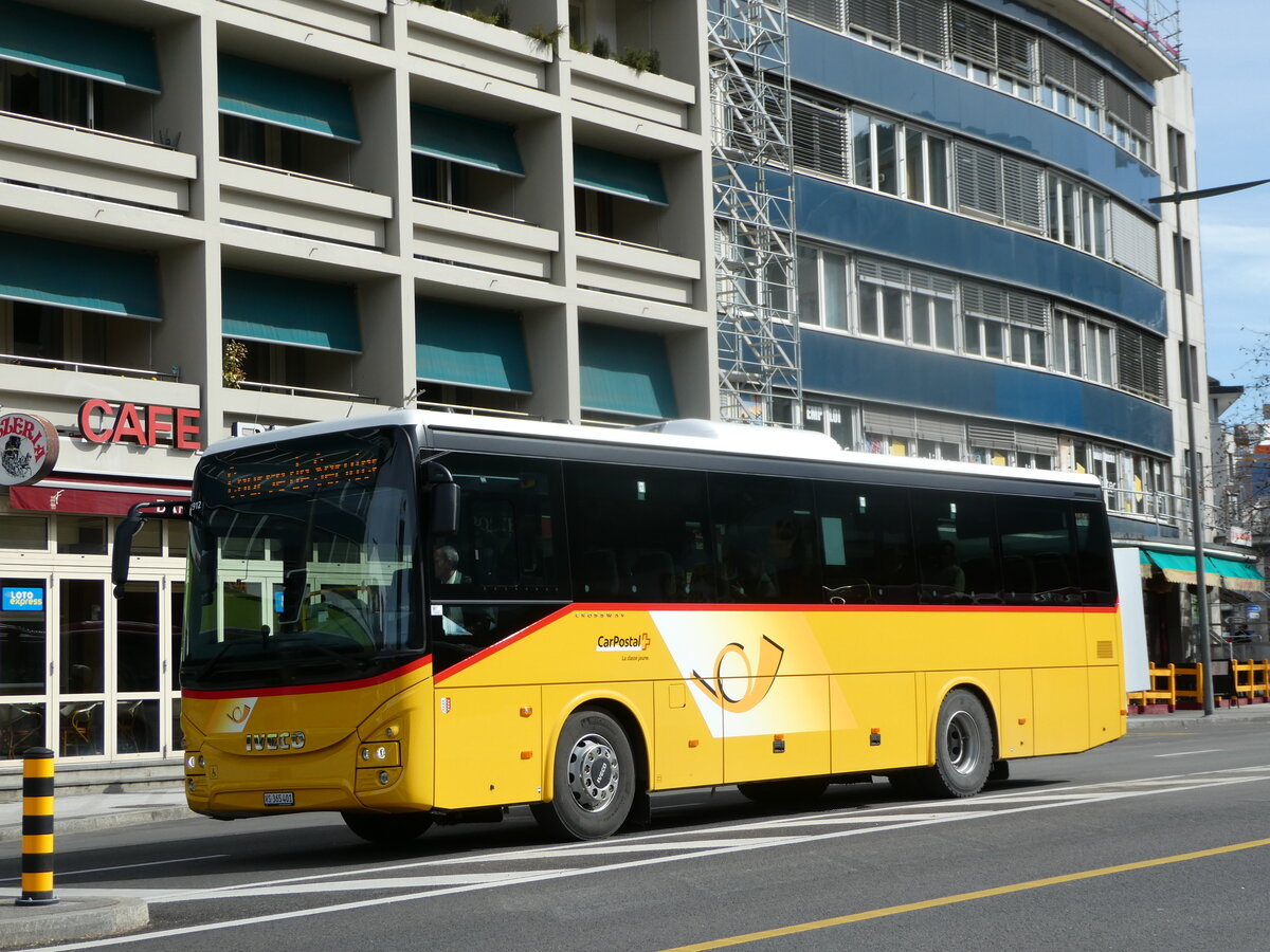 (247'238) - PostAuto Wallis - VS 365'401/PID 11'912 - Iveco am 16. Mrz 2023 beim Bahnhof Sion