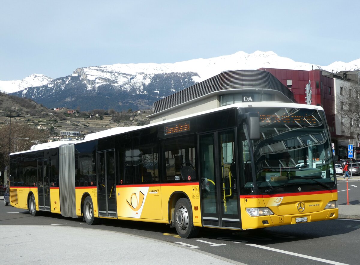 (247'254) - Buchard, Leytron - VS 104'344/PID 5396 - Mercedes am 16. Mrz 2023 beim Bahnhof Sion