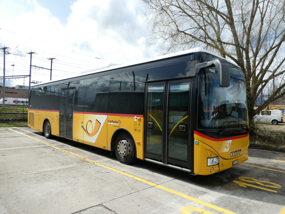 (247'656) - CarPostal Ouest - VD 114'895/PID 10'362 - Iveco am 25. Mrz 2023 in Yverdon, Garage